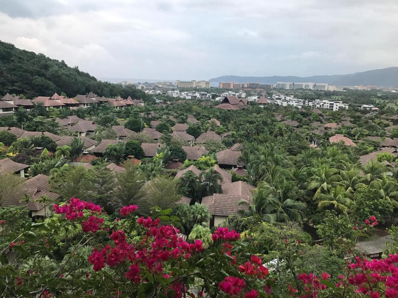 Stony Brook Villa Jianguo Resort Sanya Extérieur photo